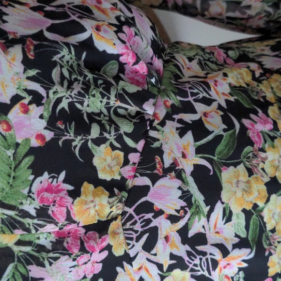 Taylor Dress - Picture 14 of 16